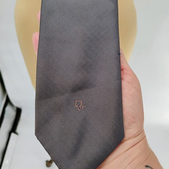 Christian Dior Gray Silk Neck Tie - Picture 3 of 8